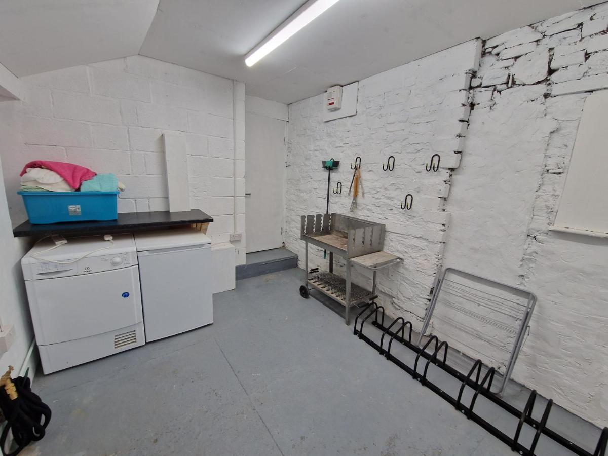 Lewis Gethin House, Newly Renovated Cottage Sleeps 9, Close To Bike Park Wales Merthyr Tydfil Exterior photo